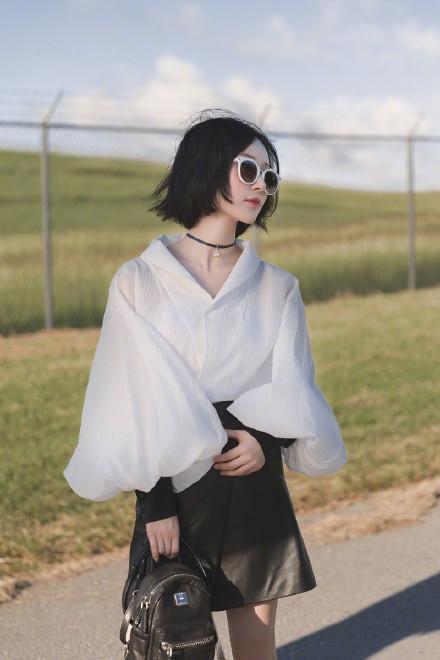 29岁舒畅剪短发，头发越剪越短颜值越来越高，网友：“逆生长”