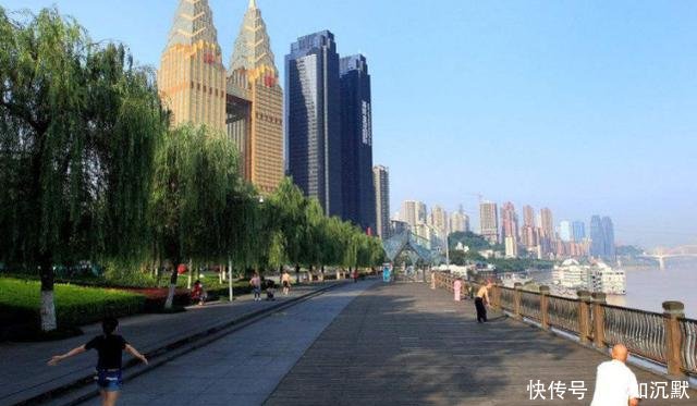 GDP半年报这两座城市，或许能跻身一线城市，重庆上榜