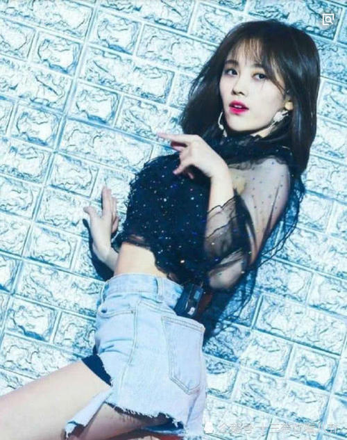 锦鲤杨超越和千年美女鞠婧祎同穿短裤，有一种短裤是她俩的专属！