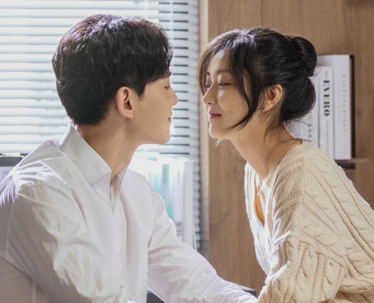 【雪梨】又一暖剧即将来袭，甜度不输《冰糖炖雪梨》，光看男女主就想追