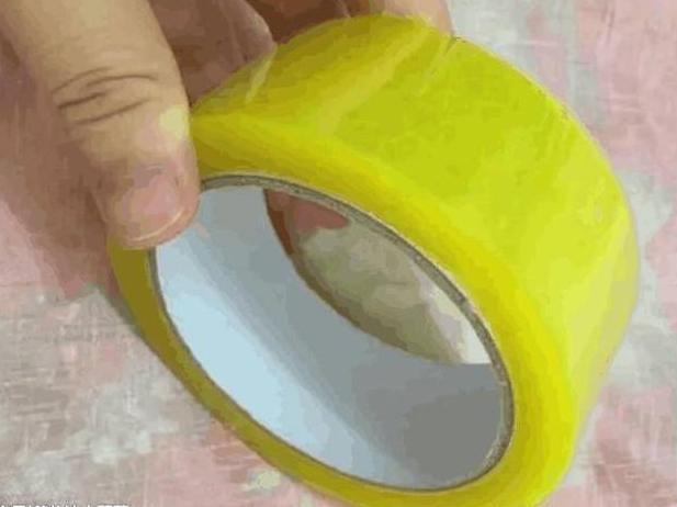 螨虫号称“皮肤田鼠”，脸上到底有没有，对照4道螨虫题一侧便知