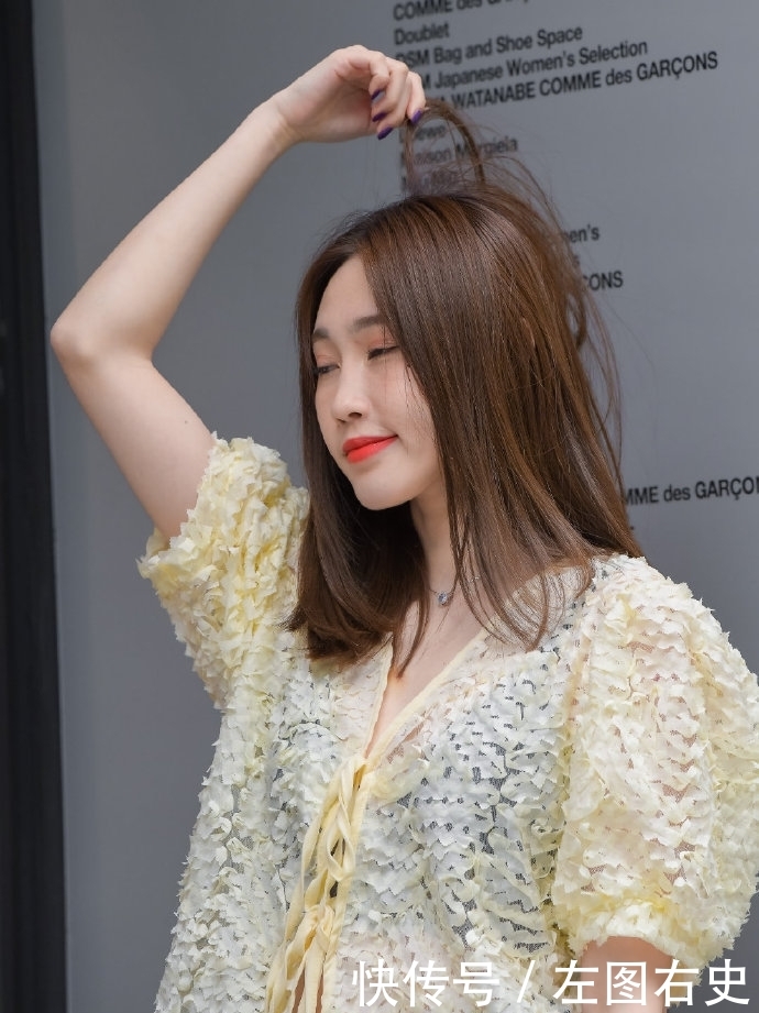 姑娘■街拍小姐姐：姑娘的打扮和化妆发型都是一顶一的组合