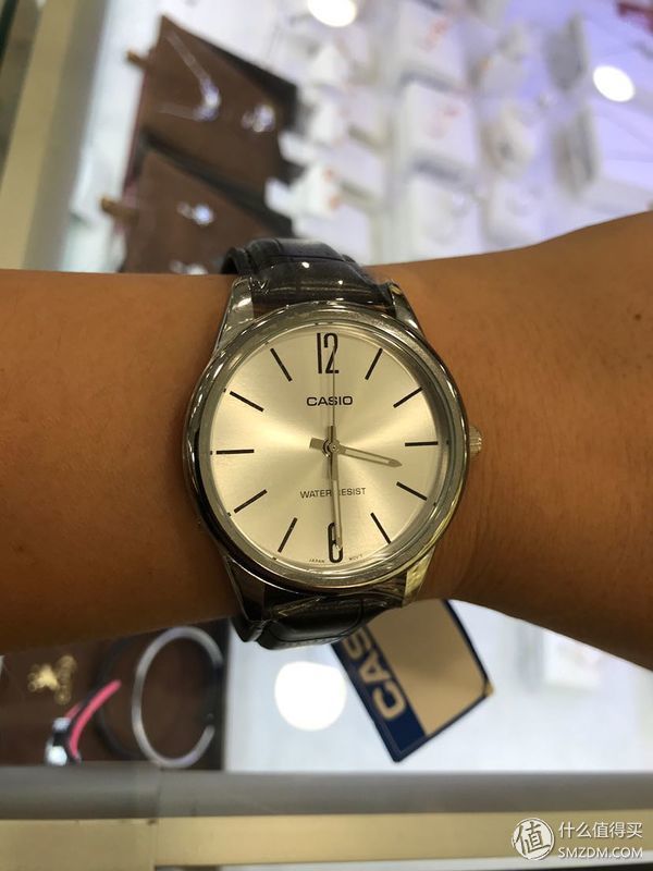 开学买块新卡西欧男士手表