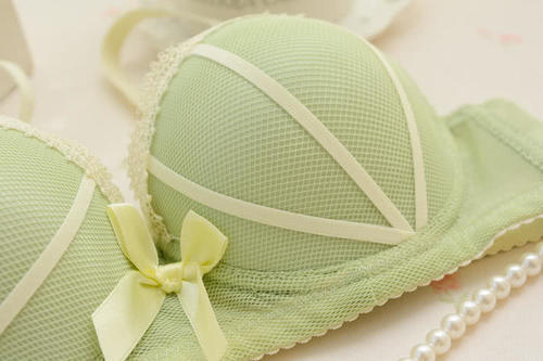 青春期如何选择内衣,和成人不一样吗?