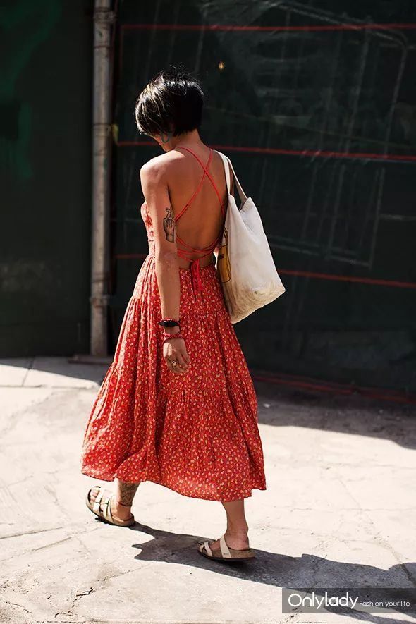 我最喜欢你什么样子?穿连衣裙的样子!