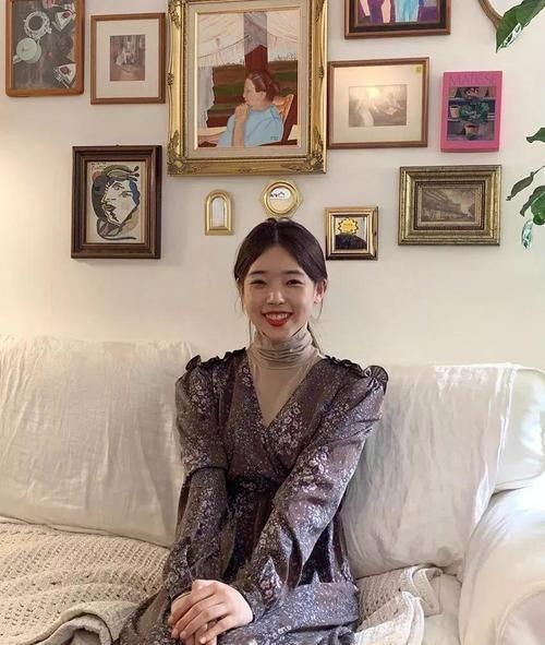  时髦@“打底衫”重回时尚圈，现在流行这5种搭配，微胖小个子也超好看