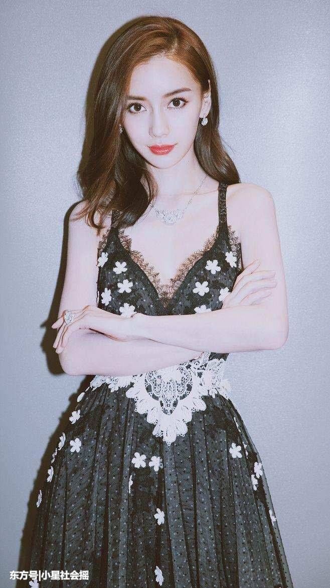 杨颖时尚大片, 一袭深v吊带连衣裙, 有点小清新!