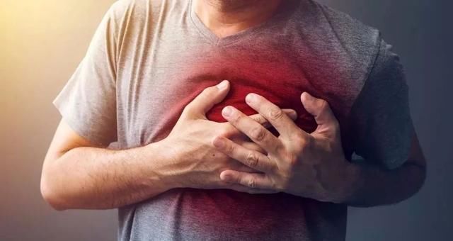 养生｜男子吃饭时倒地身亡，只因看了一条朋友圈！医生痛心