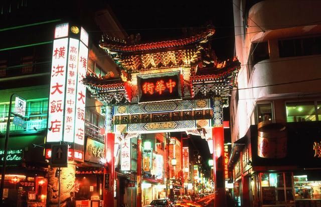 东南亚最繁华的唐人街，交流最顺畅的却不是中文！还能用中文吗？