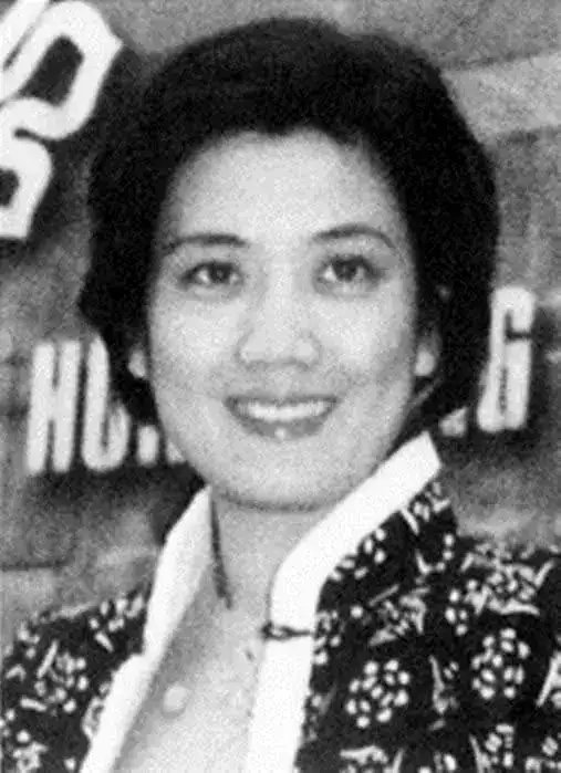 “奶奶辈”女神如今都什么模样? 李秀明优雅, 龚雪辣眼睛!