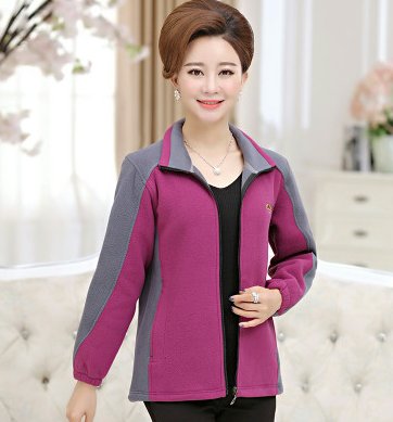 为什么现在的女人，秋天都穿这些外套，看看图片就知道答案