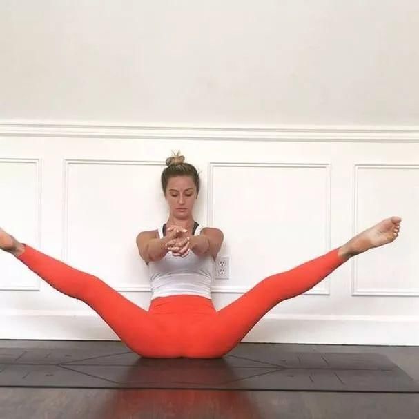 身材比例不好，衣服没办法选？瑜伽练哪里，最能拯救一个人的身材