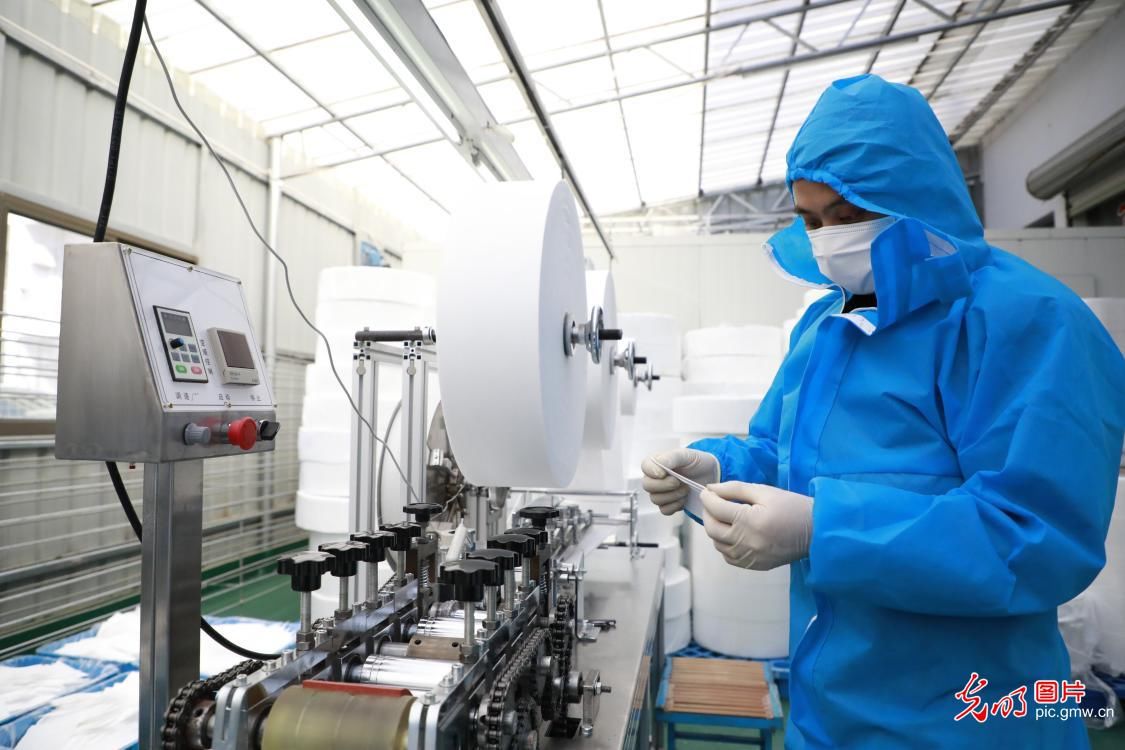  [防控]江西婺源：转型生产口罩 支持疫情防控