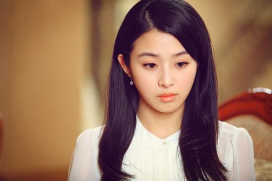 张含韵郭冬临等为疫苗事件发声，何炅建议为受害孩子给出补救方案