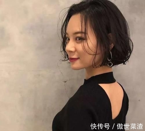 『清爽干练』短发控最喜欢的发型,八位时尚达人演绎不同风格的潮短发,超赞