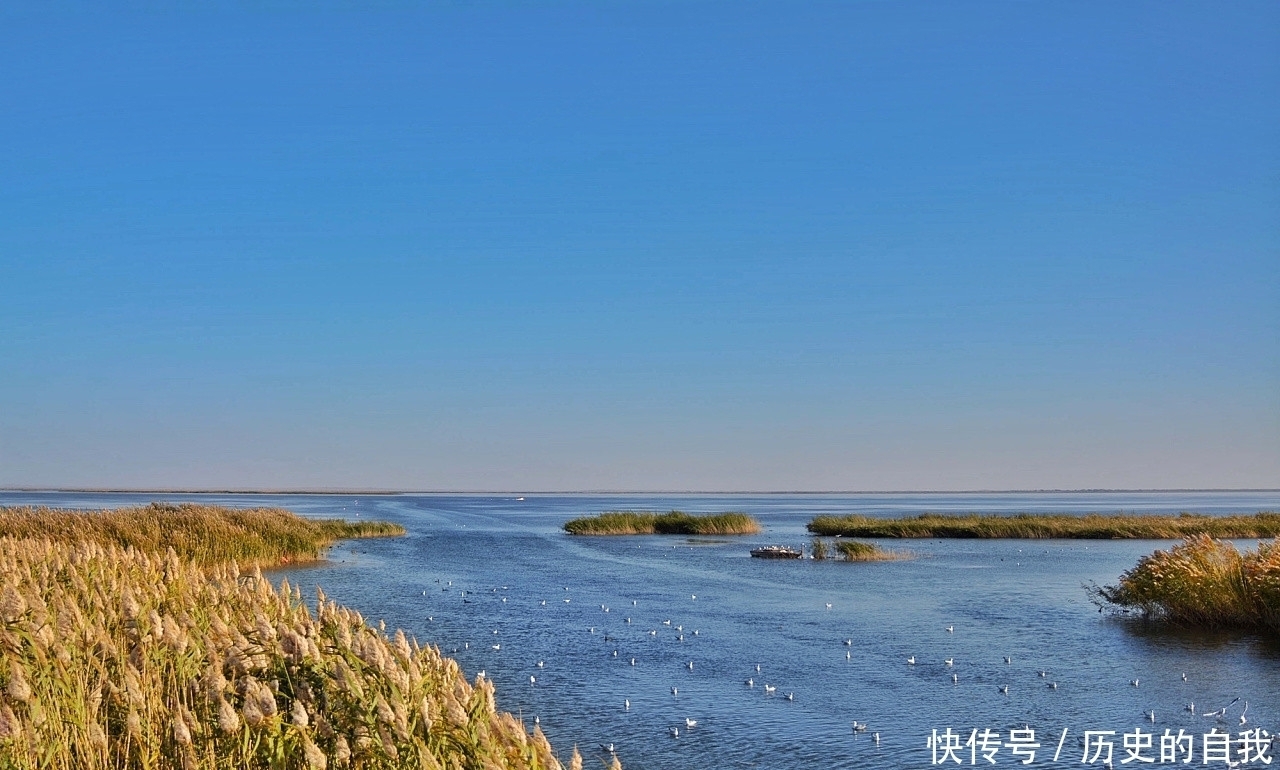  「湖泊」八百里“借水”将荒野变成湖泊，只用十六年，中国再一