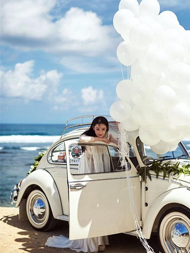 本以为秦岚穿鱼尾裙已经够惊艳了，直到看见张馨予，真仙女！