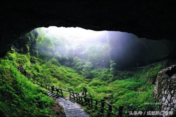 不输峨眉山！中国十大避暑名山，还有一座也在四川！景美人少