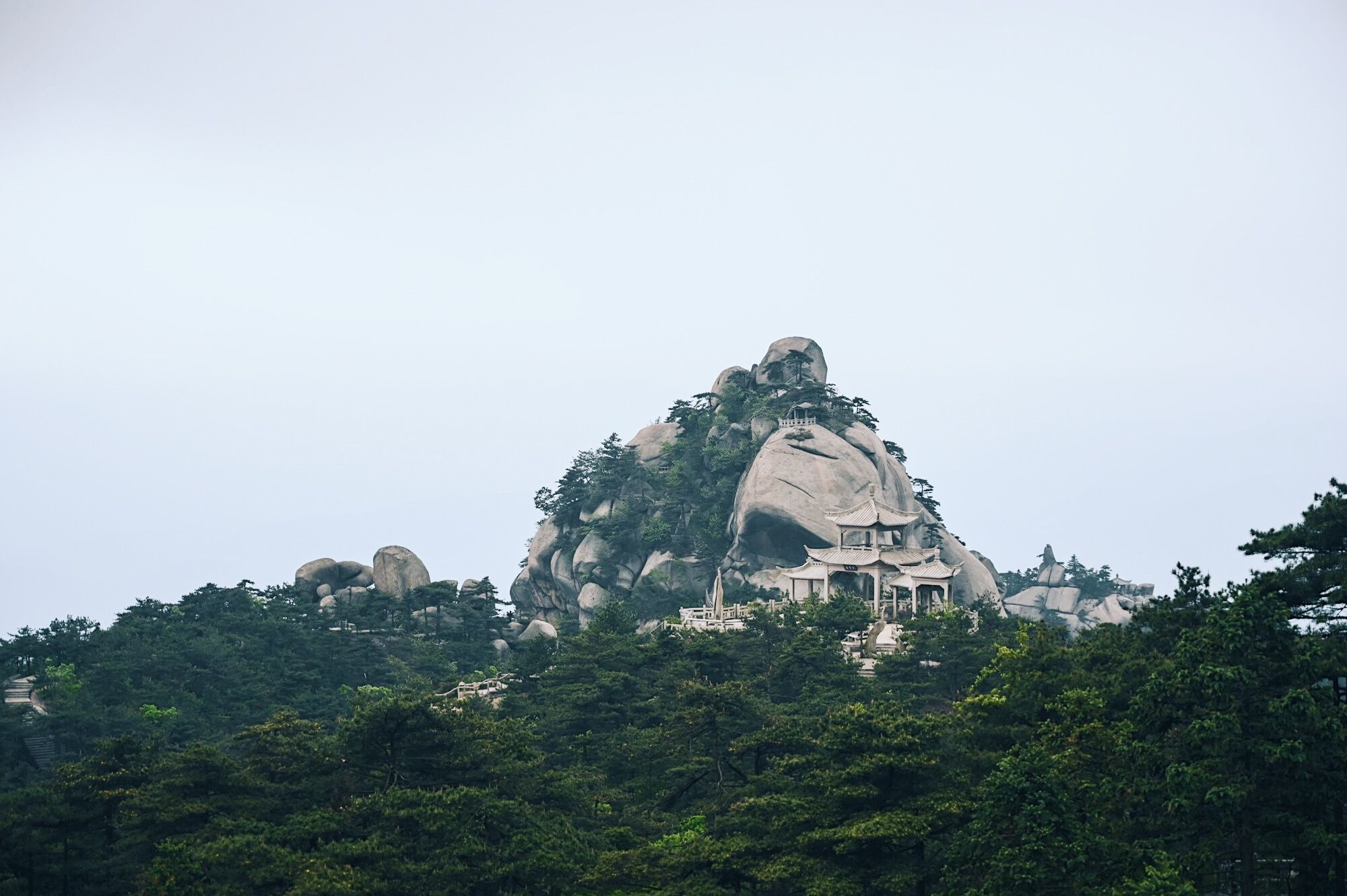 走进北纬30°的天柱山，一处风光秀丽又神秘的地方