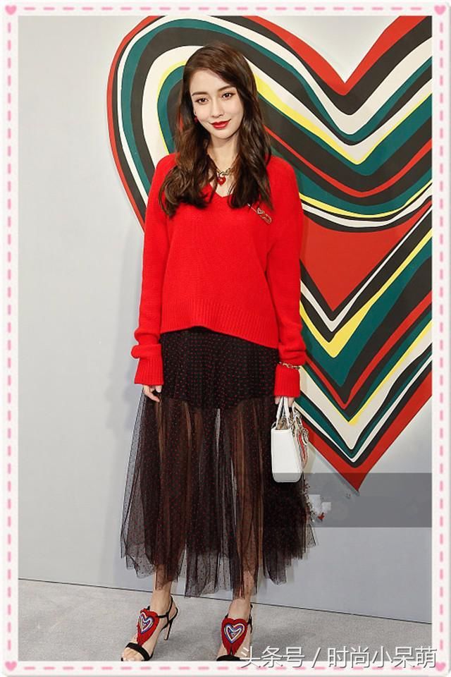 29岁杨颖和30岁景甜同穿透视裙，网友：这气质差距可不止1岁啊！