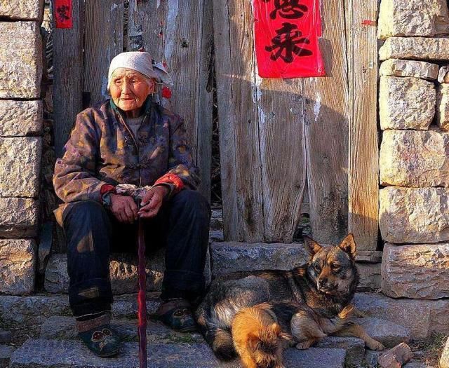农村65-75后的要留意，未来要面对1个目标，3个难题，人人逃不掉