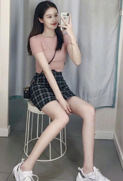  学学■春天建议：“女汉子”别老是穿裤子，学学网红这样穿，秒变小仙女