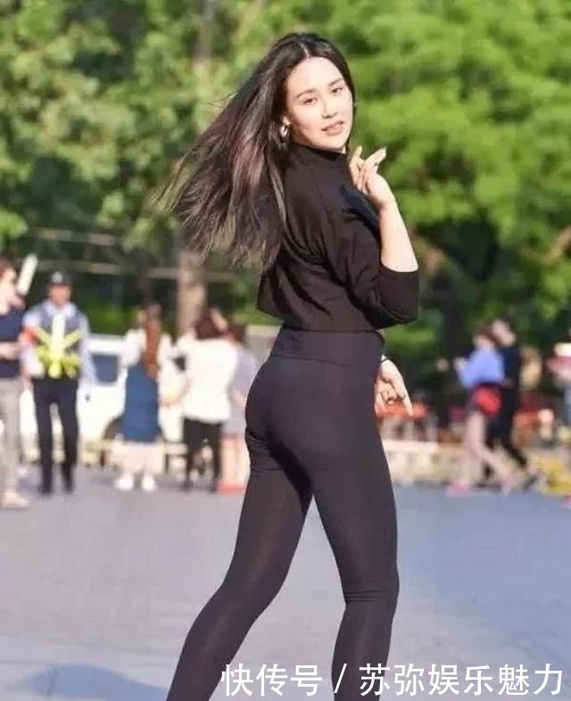  『美女』运动裤帅气大方时尚又美观，清新减龄又不失潮流的感觉