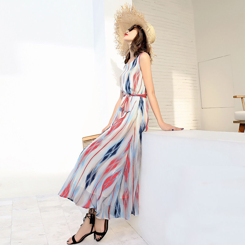 头一次见这么洋气的冷风裙，适合40岁左右的女人，女人味挡不住