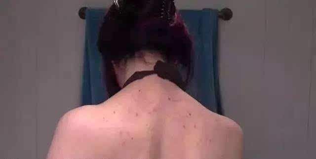 同样穿的大牌礼服，舒淇美成仙，Ta怎么就……