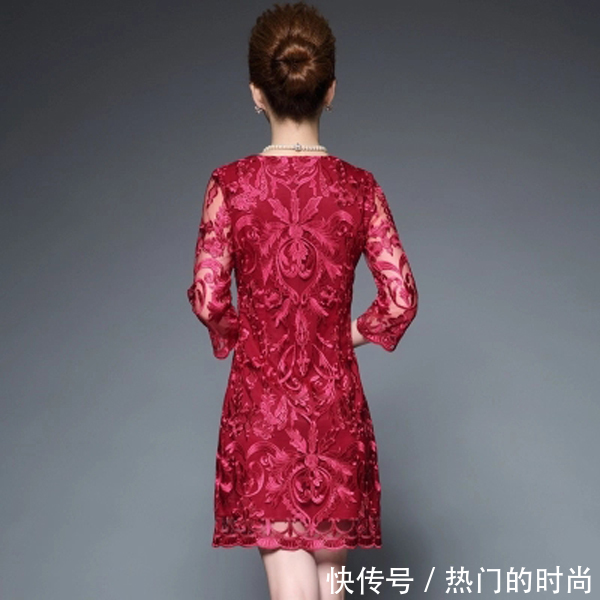 中秋节回老家，给52岁妈妈买这几款女装，穿上端庄典雅显年轻