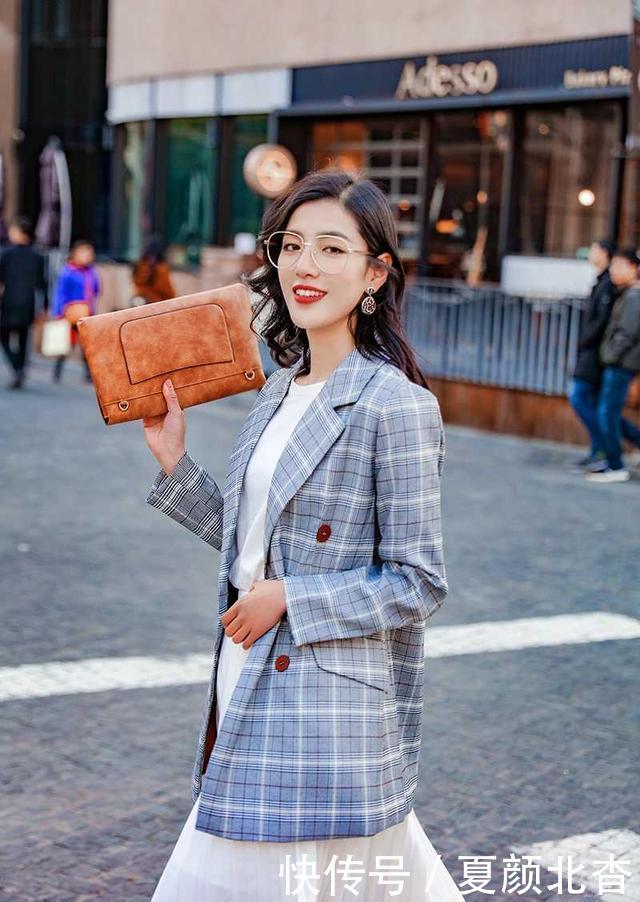  『春夏』春夏，纽扣格纹小西装，美哒哒