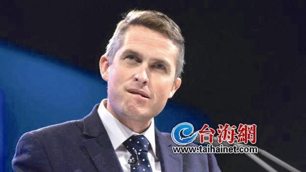 蔡竟欢迎英国到南海“搞事” 台湾民众：人家都欺压到你头上，还