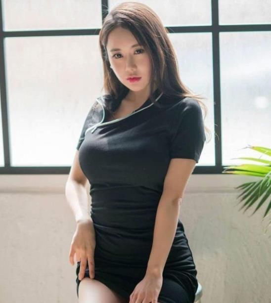  美女|格外优雅的美女，热情精巧，让人过目难忘！