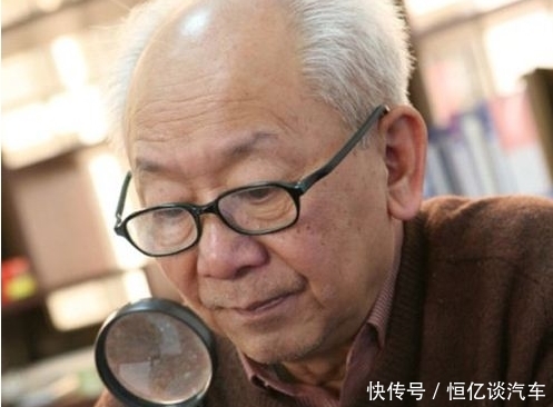 老农挖到一车黄金，拿去卖时专家赶到：不是你的，请交上来