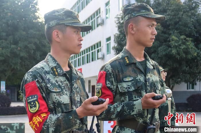  『杨德荐』强军先强将 福建武警掀练兵热潮