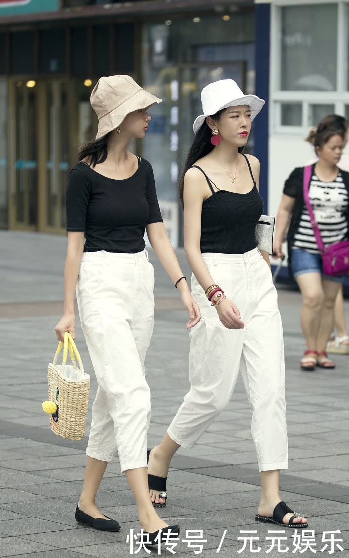 重庆街拍，让人怦然心动的魅力穿搭，你喜欢吗？