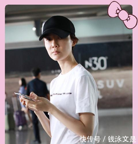 昔日豪门阔太车晓颜值又回巅峰了，T恤+紧身裤，网友16岁吧