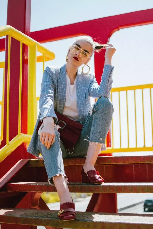 好看的配饰那么多，为啥时装精们都在戴这款？