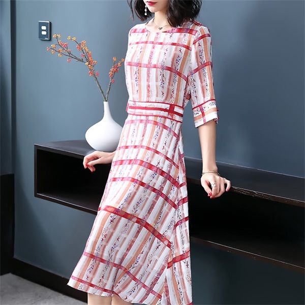 你一定不知道!新出炉一种“魅力裙”优雅又洋气，美嫩大方又显瘦