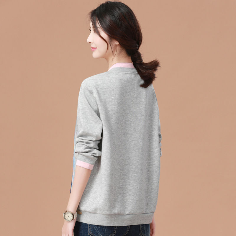 女人个矮不用慌!选对衣服是关键，建议穿短款外套+长裤，真高挑