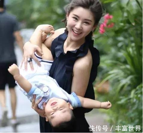 冯巩女儿长大了,结了婚还有孩子,她的老公大家很熟悉的他