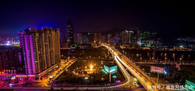 “高铁丝路”即将全线贯通 西安三小时到兰州, 一个晚上到新疆