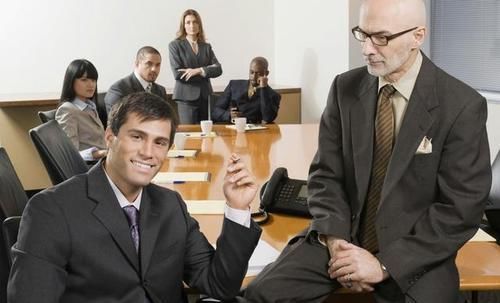  【上任】一把手初上任，被一直主持工作的副职架空了怎么办