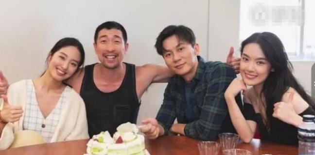 李晨首次回应分手事件，看了他的回答，网友再次质疑两人恋情