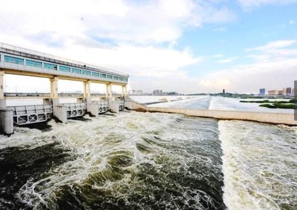 中国用橡胶当大坝！印度讽偷工减料 美国：教教我！