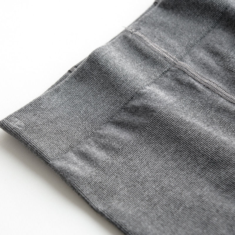 今秋流行穿打底裤，难怪老婆不穿牛仔裤，遮肉显瘦还很时髦