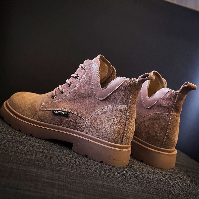 女人再穷也要会打扮!今年流行毛衣+小短靴，时尚美嫩，谁穿谁靓