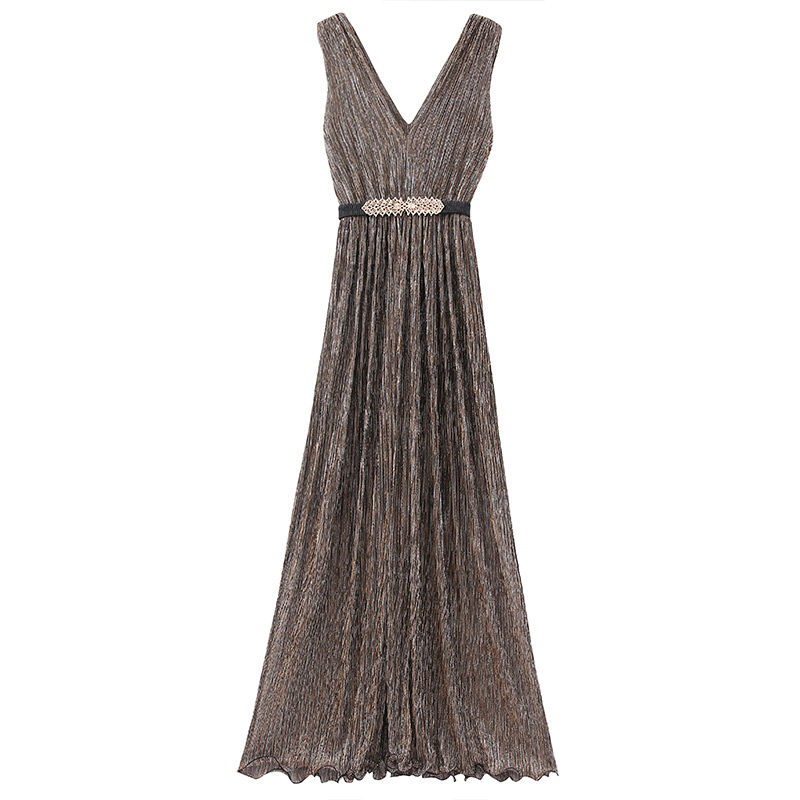 聚会一定要挑款，得体精致，显身材的连衣裙，想不艳压群芳都难