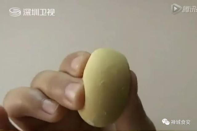 菌类和茄子一起吃有毒，已死17人？真相是……