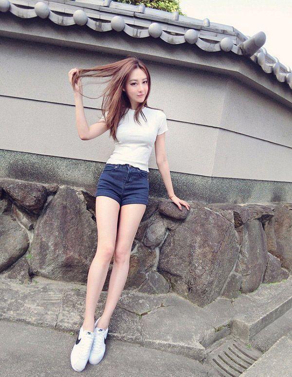 紧身裤干练时髦, 带来不一样的性感, 上身特别的洋气